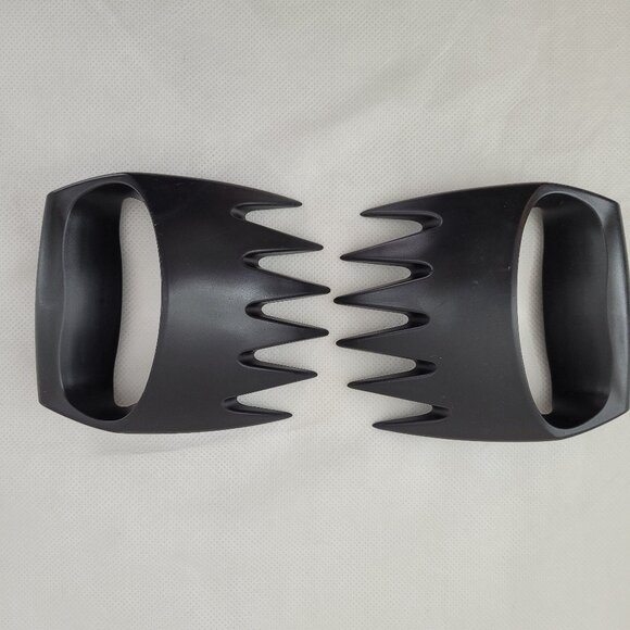 Meat Shredder Claws for Shredding Pulled Pork, Chicken - Bear Claw BBQ Tool - Picture 1 of 5